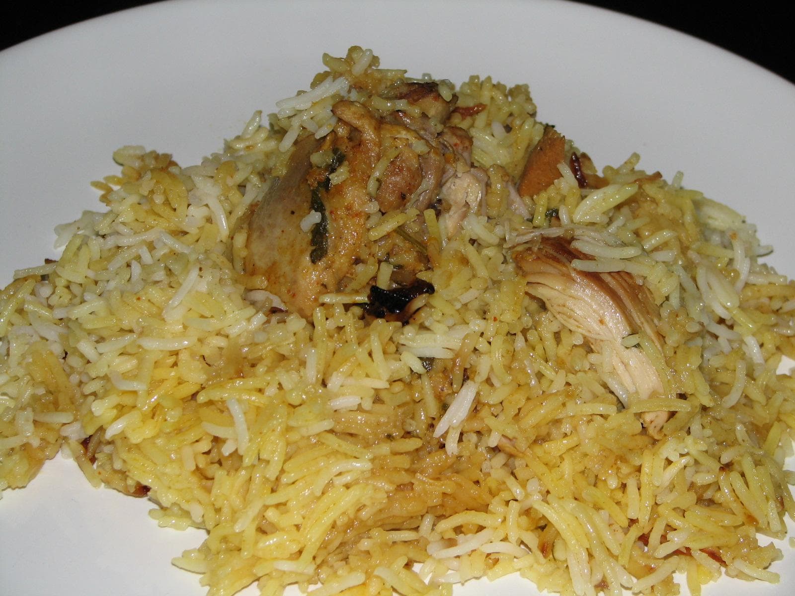 A plate of chicken dum biryani